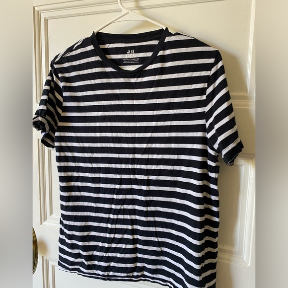 🌻H&M Striped Short Sleeve - Picture 3 of 4